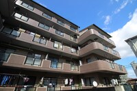 ヌ－ヴェルシャト－