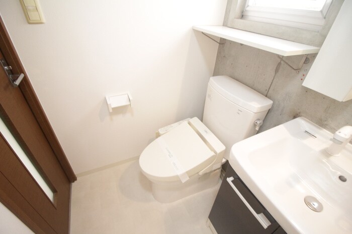 トイレ ラ・ウェゾン須磨エルロロ