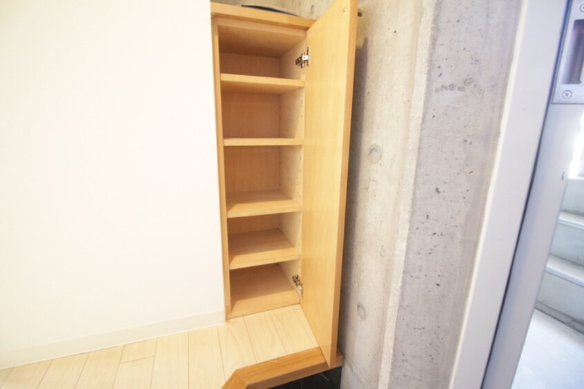 靴箱 ラ・ウェゾン須磨エルロロ