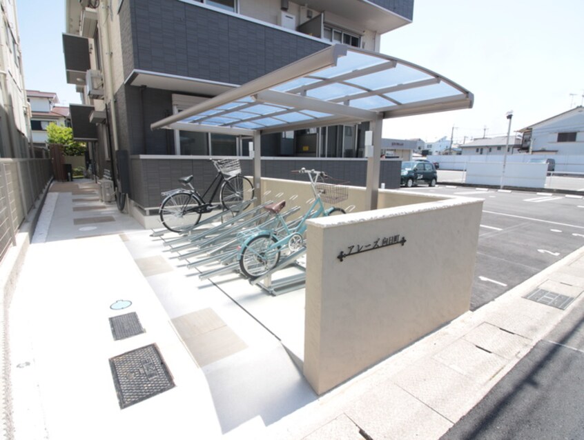 駐輪場 アレーズ向日町