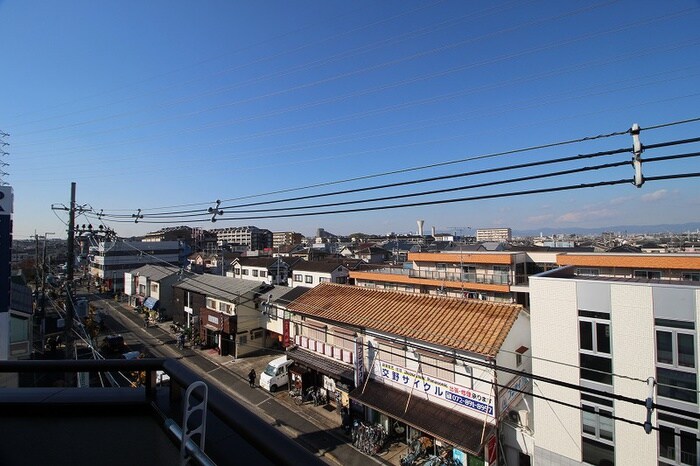 室内からの展望 グリ－ンビル交野