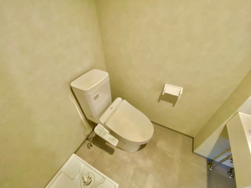 トイレ ＣＲＡＳＴＩＮＥ小路東Ａ
