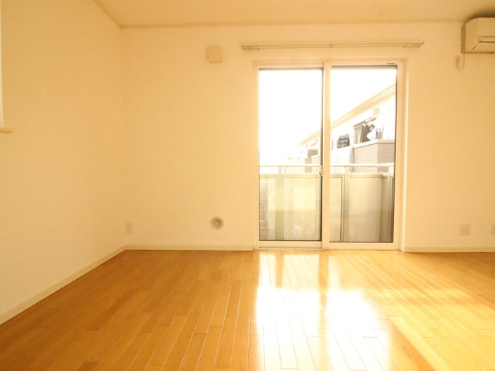 居室 Una Casa Shinzaike