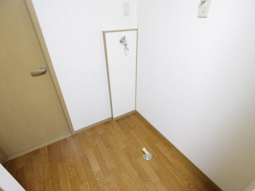 洗濯機置場 シャルマン淀