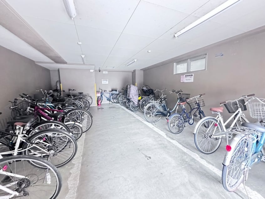 駐輪場 メロディハイム松原