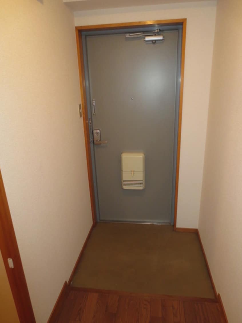 玄関 プラドビル