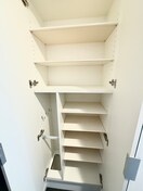 靴箱 ﾌﾟﾚｻﾝｽ東小橋ｴﾚﾃﾞｨｰﾀ(1102)