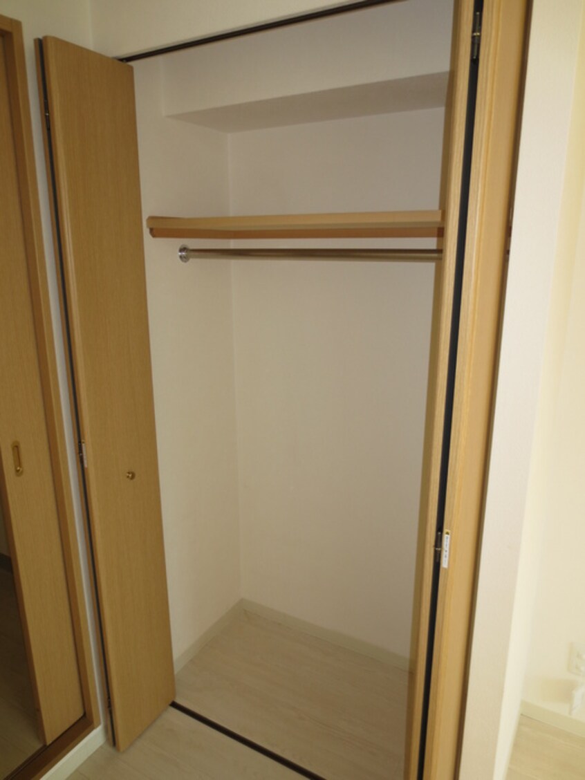 収納 ロミ・スカイ南久宝寺