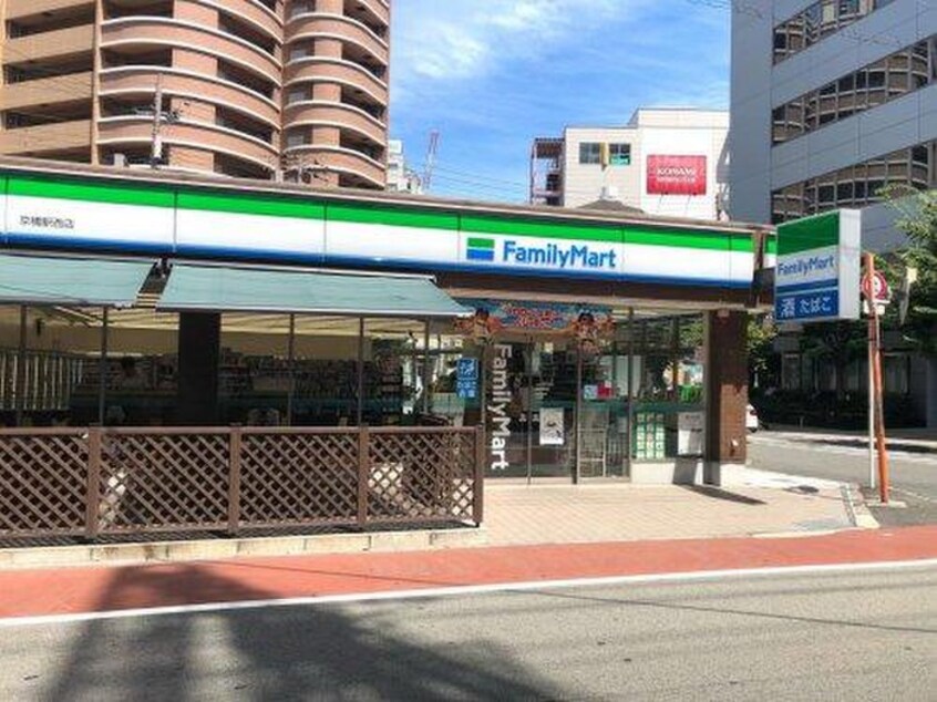 ファミリーマート京橋西店(コンビニ)まで100m ﾚｼﾞｭｰﾙｱｯｼｭ大阪城北(1204)