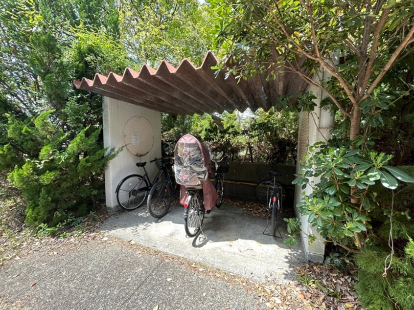 駐輪場 ヴィラナリー狭山6号棟