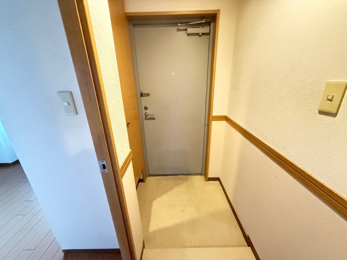 玄関 ジャルダン平田