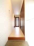 玄関 エリタ－ジュディアマ－