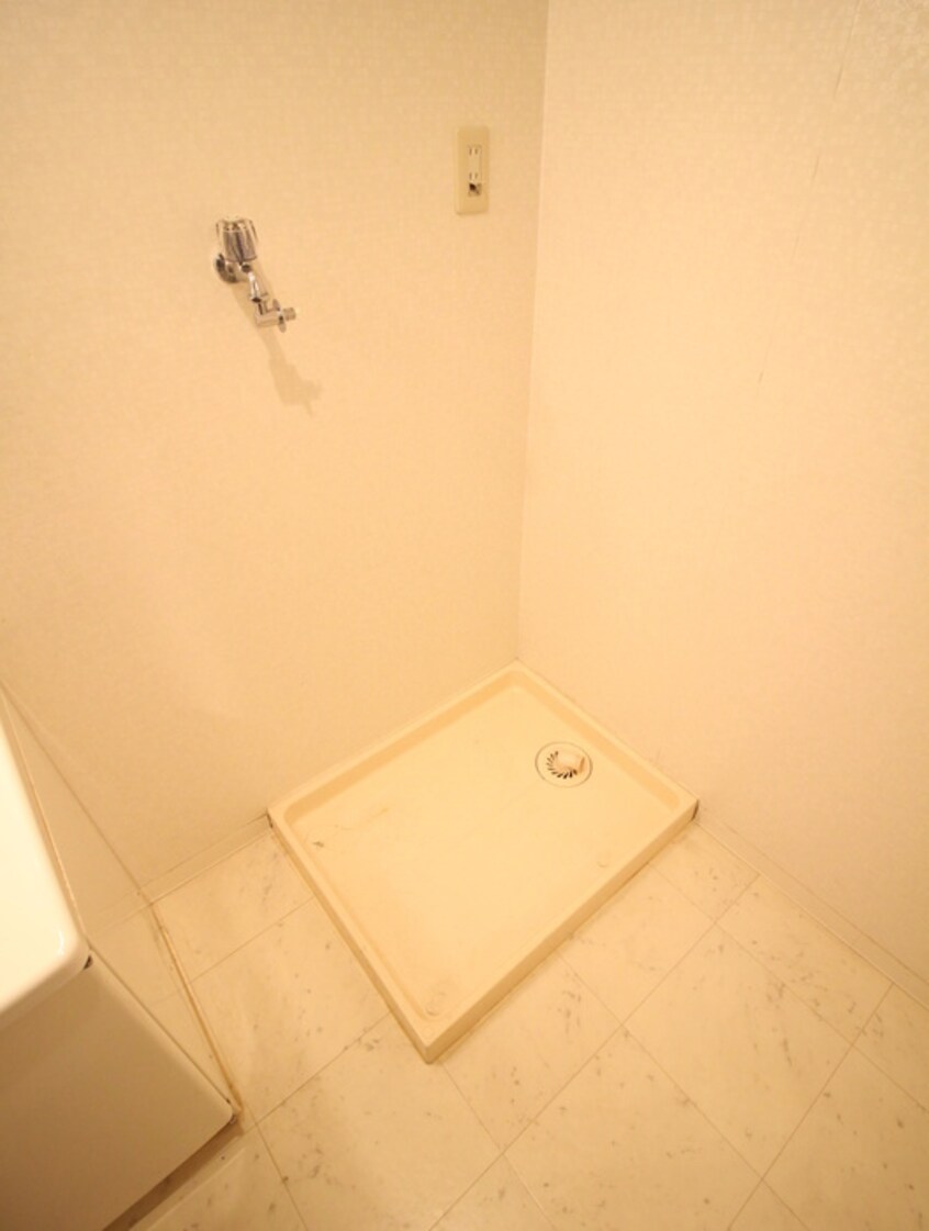 洗濯機置場 エリタ－ジュディアマ－