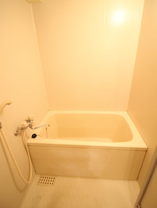 バス／シャワールーム等 エリタ－ジュディアマ－