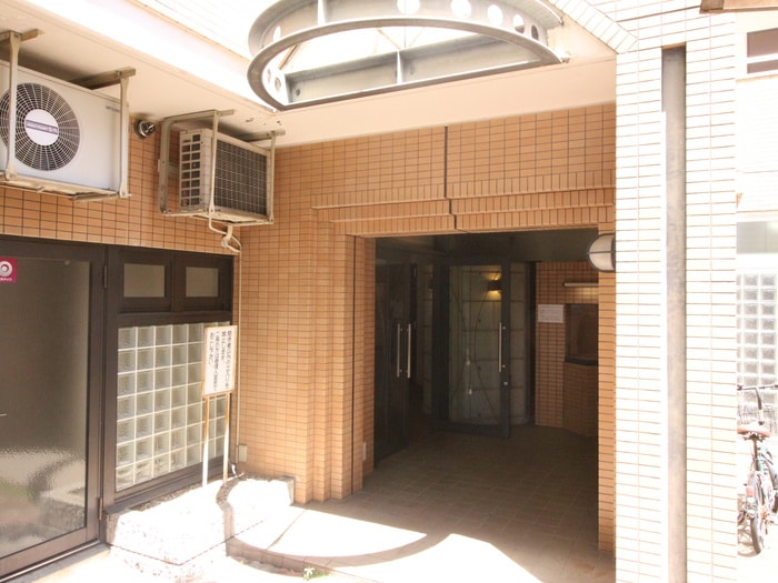 エントランス部分 メゾン・ラ・ココネ