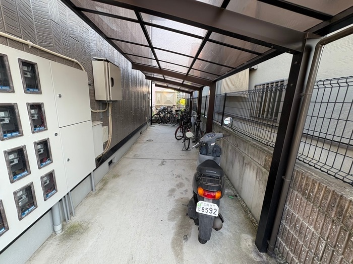 駐輪場 ラフィーネ三田