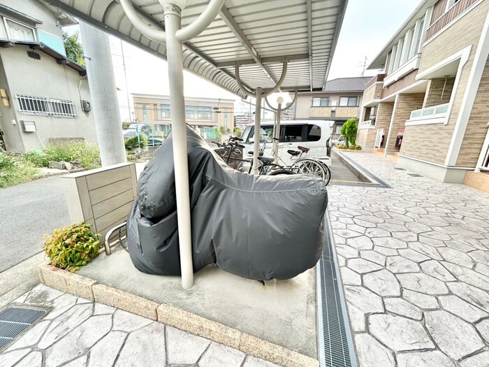 駐輪場 エーデル綾園
