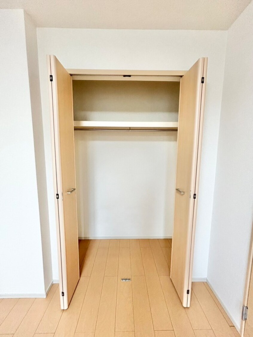 収納 エーデル綾園