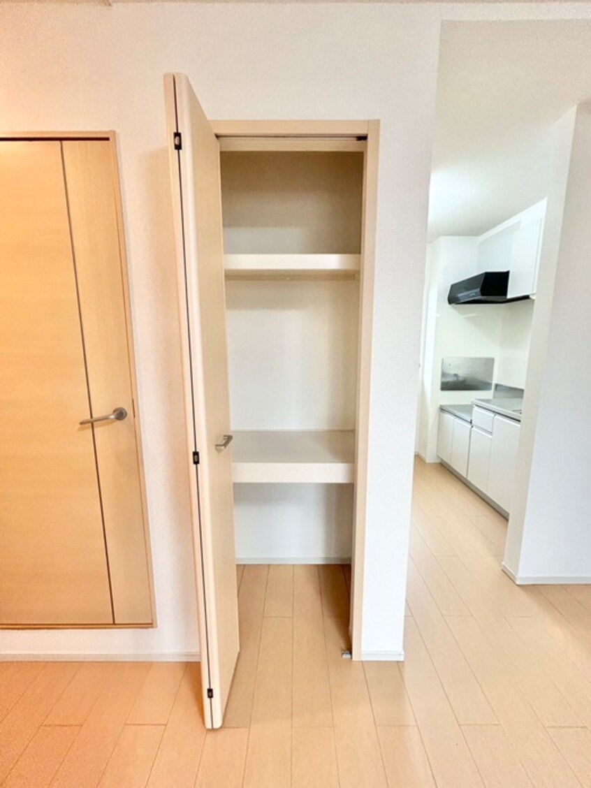 収納 エーデル綾園