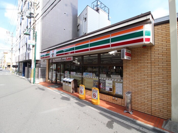 セブンイレブン(コンビニ)まで362m ﾌﾟﾚｻﾝｽ塚本ﾐｯﾄﾞﾏｰｸ(310)