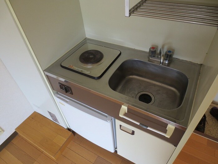 キッチン サンル－ム名谷