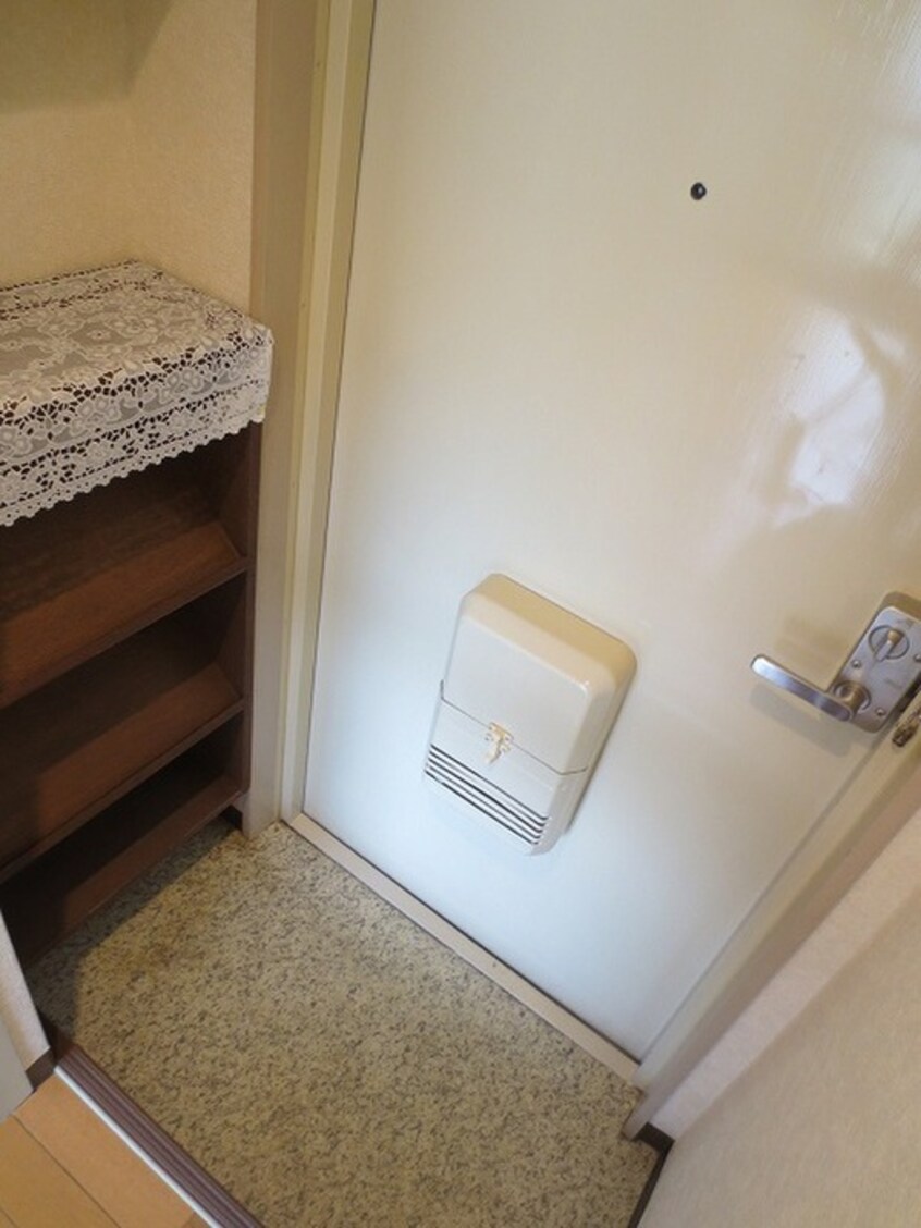 玄関 サンル－ム名谷