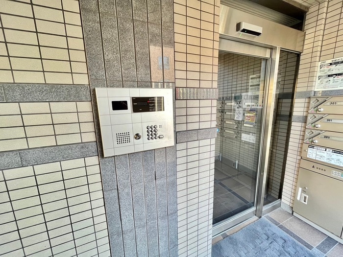 エントランス部分 アドリーム上桂