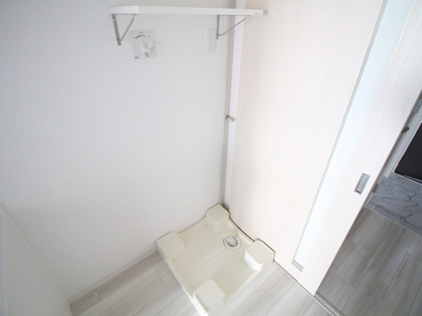 洗濯機置場 ワールドアイ神戸湊町(501)