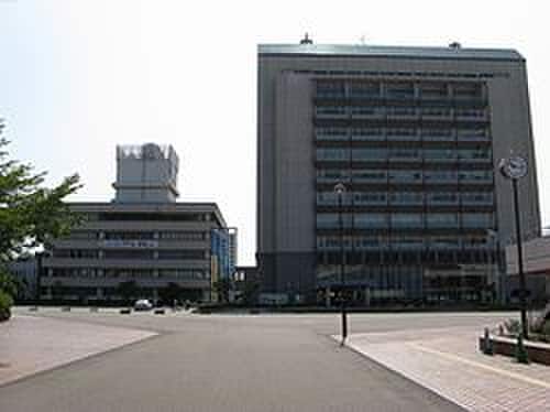 加古川市役所(役所)まで1100m メゾン・シャルマン・エル