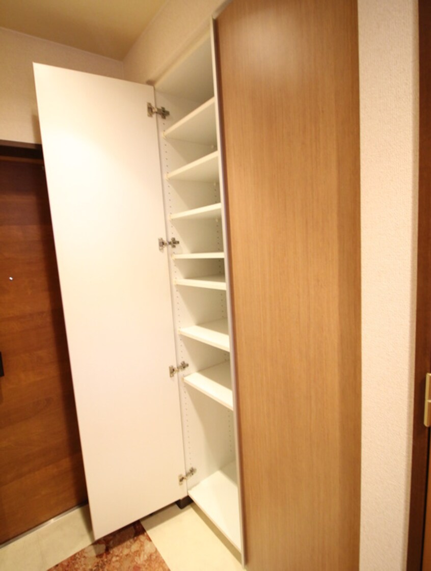 靴箱 マスタ－ズ・レジデンス道頓堀Ⅱ