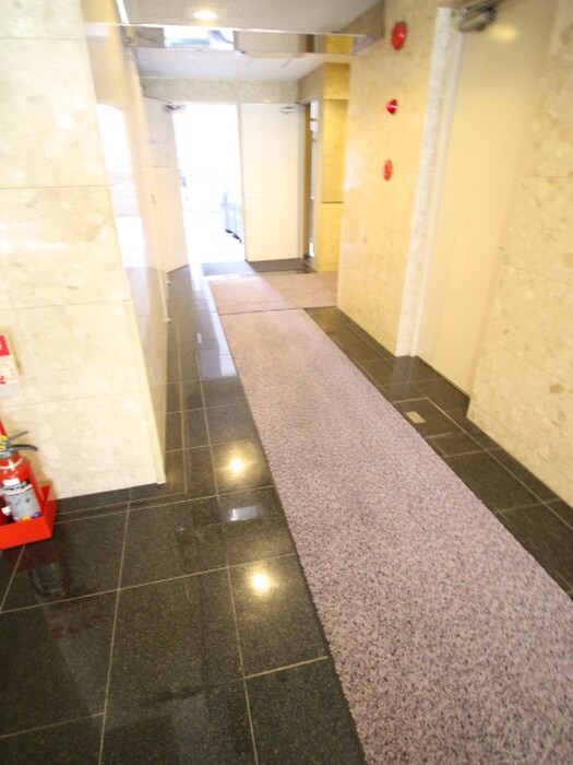 エントランス部分 マローネ谷町