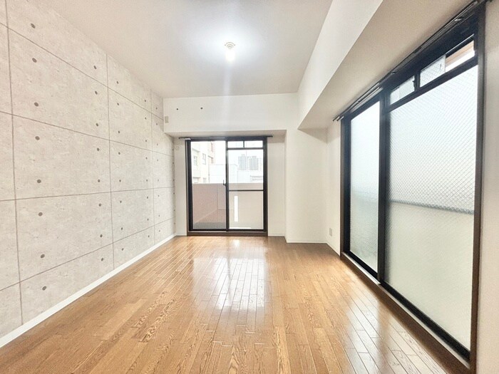 居室 マローネ谷町