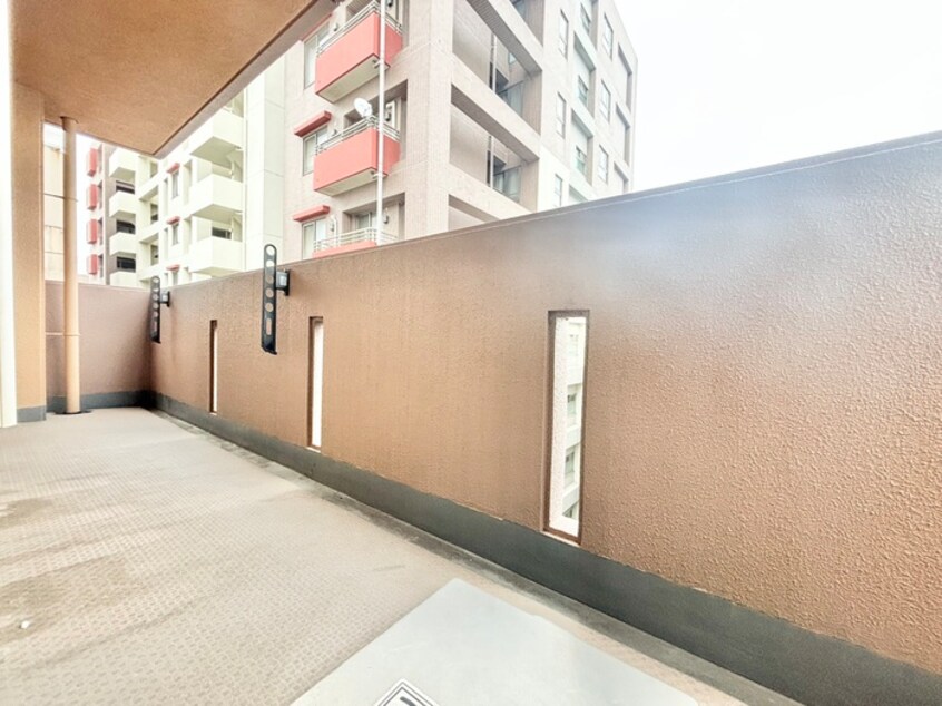 ベランダ・バルコニー マローネ谷町