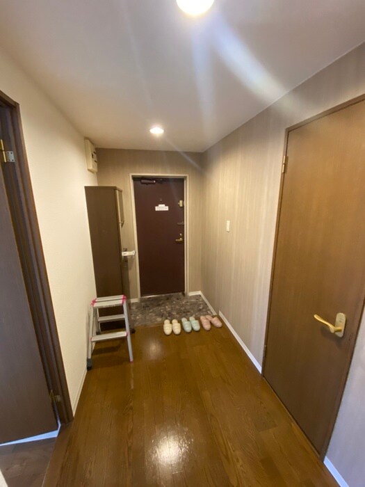 廊下 マローネ谷町