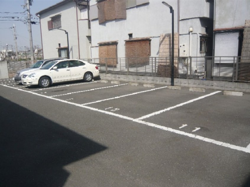 駐車場 Ｆｒｉｅｎｄｓ２４　Ｂ棟