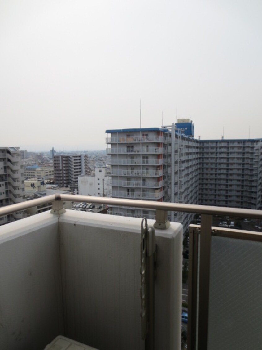 室内からの展望 ﾌﾟﾗｲﾑｽ堺駅前フェニックス通り