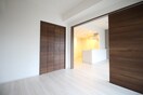 居室 ラ　ヴィータ平野