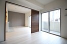 居室 ラ　ヴィータ平野