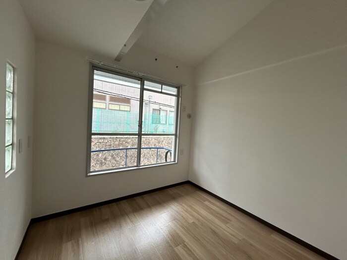 居室 カ－サブランコ