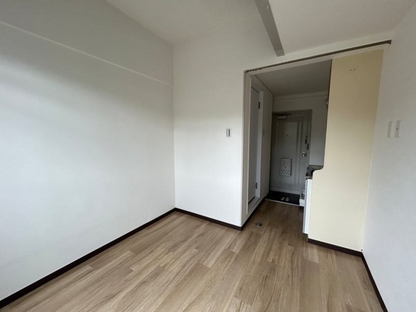 居室 カ－サブランコ