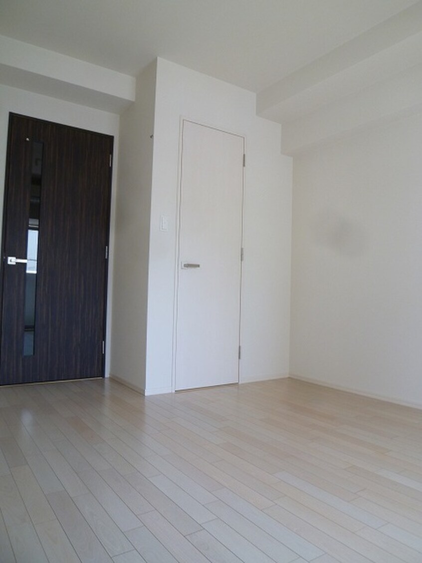 居室 エスト－ネ江坂