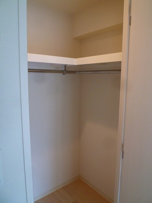 収納 エスト－ネ江坂