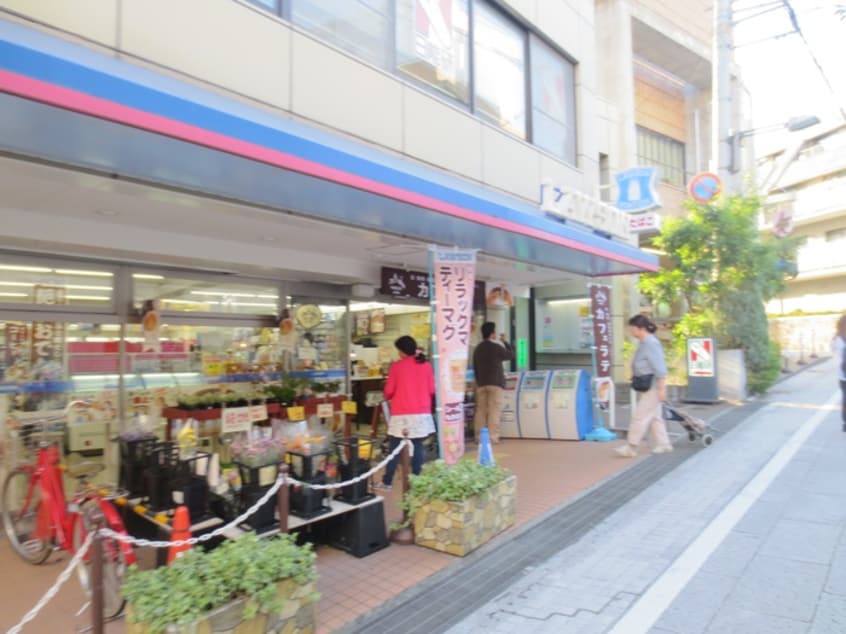 ローソン(コンビニ)まで580m サンダーバード岡本