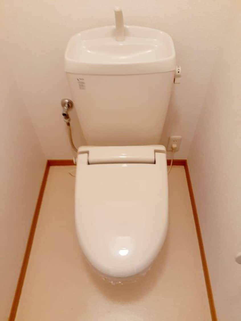 トイレ メゾン　アンソレイエⅠ