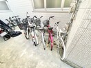 駐輪場 CRASTINE西今川