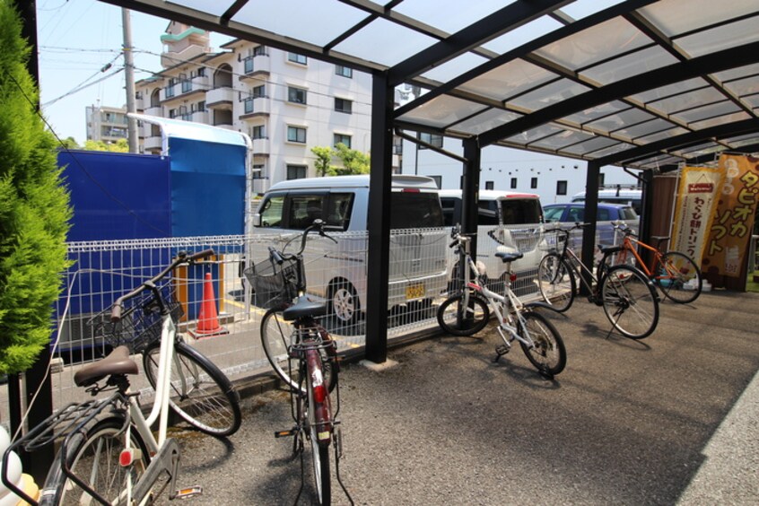 駐輪場 フジイマンション