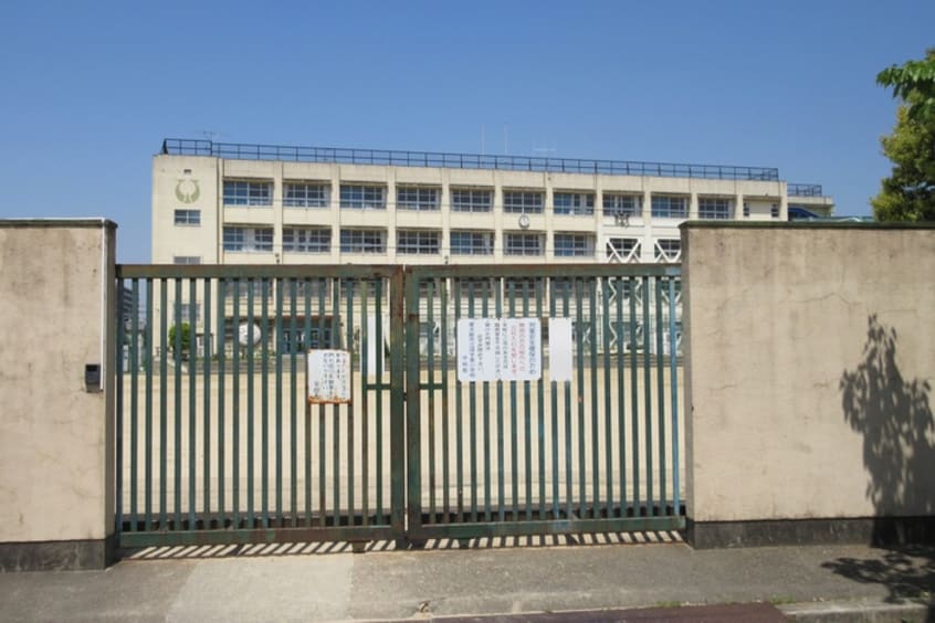 東大阪市立縄手東小学校(小学校)まで773m ｼｬﾙﾏﾝｺｰﾎﾟ枚岡公園B棟(304)