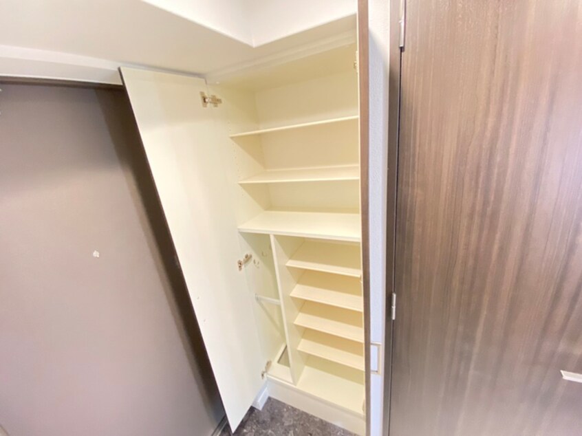 靴箱 DCガーデン京都西(503)