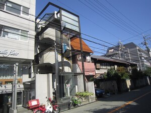 服部タガミビル