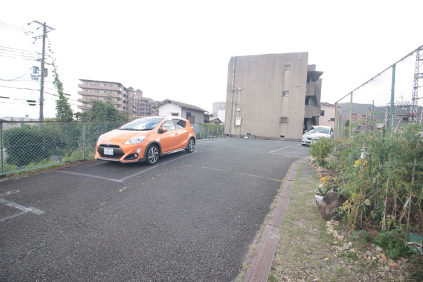 駐車場 グレイスマンション３番館
